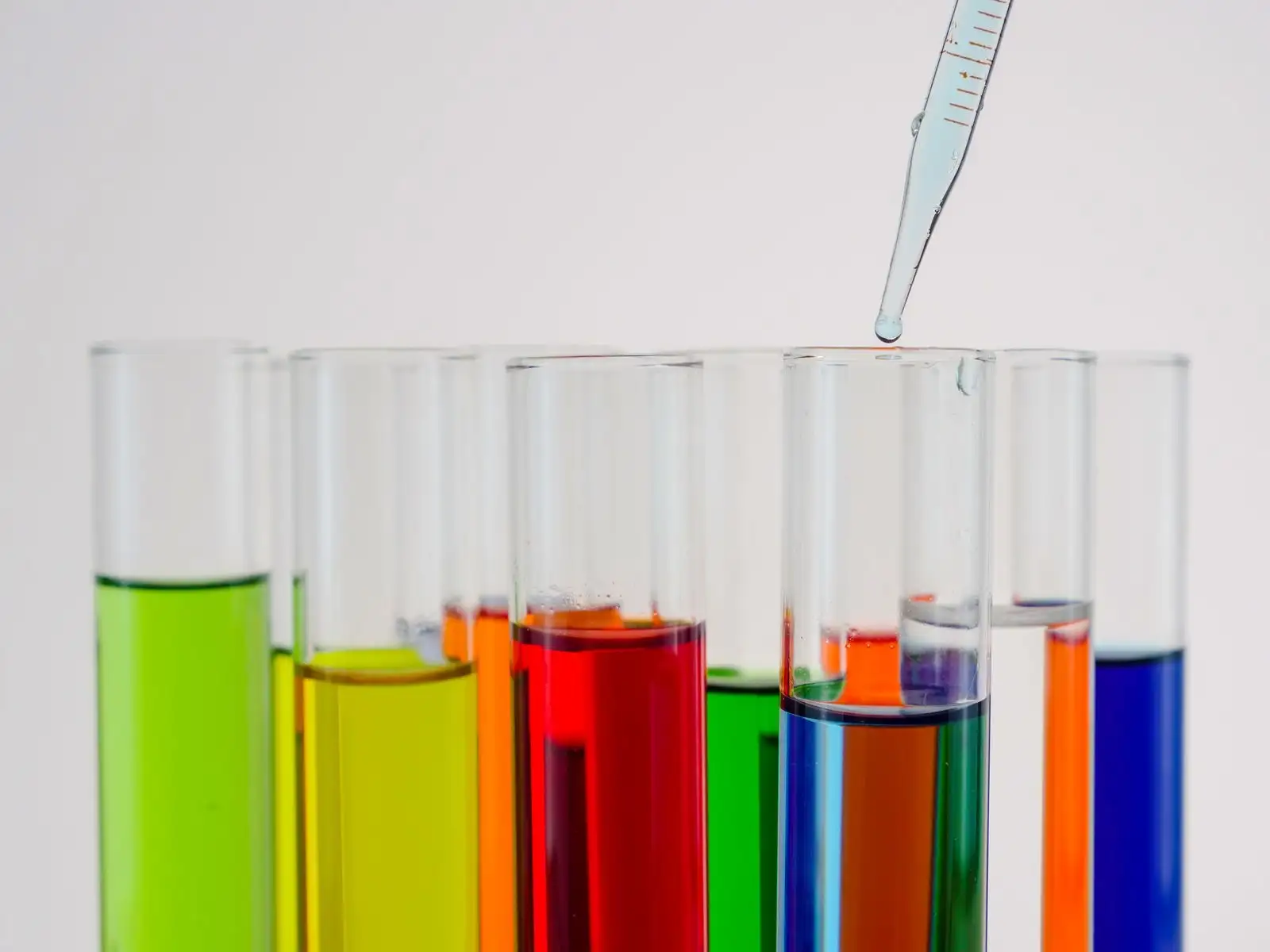 Effet biphasique du CBD : 300 mg ont fait mieux que 600