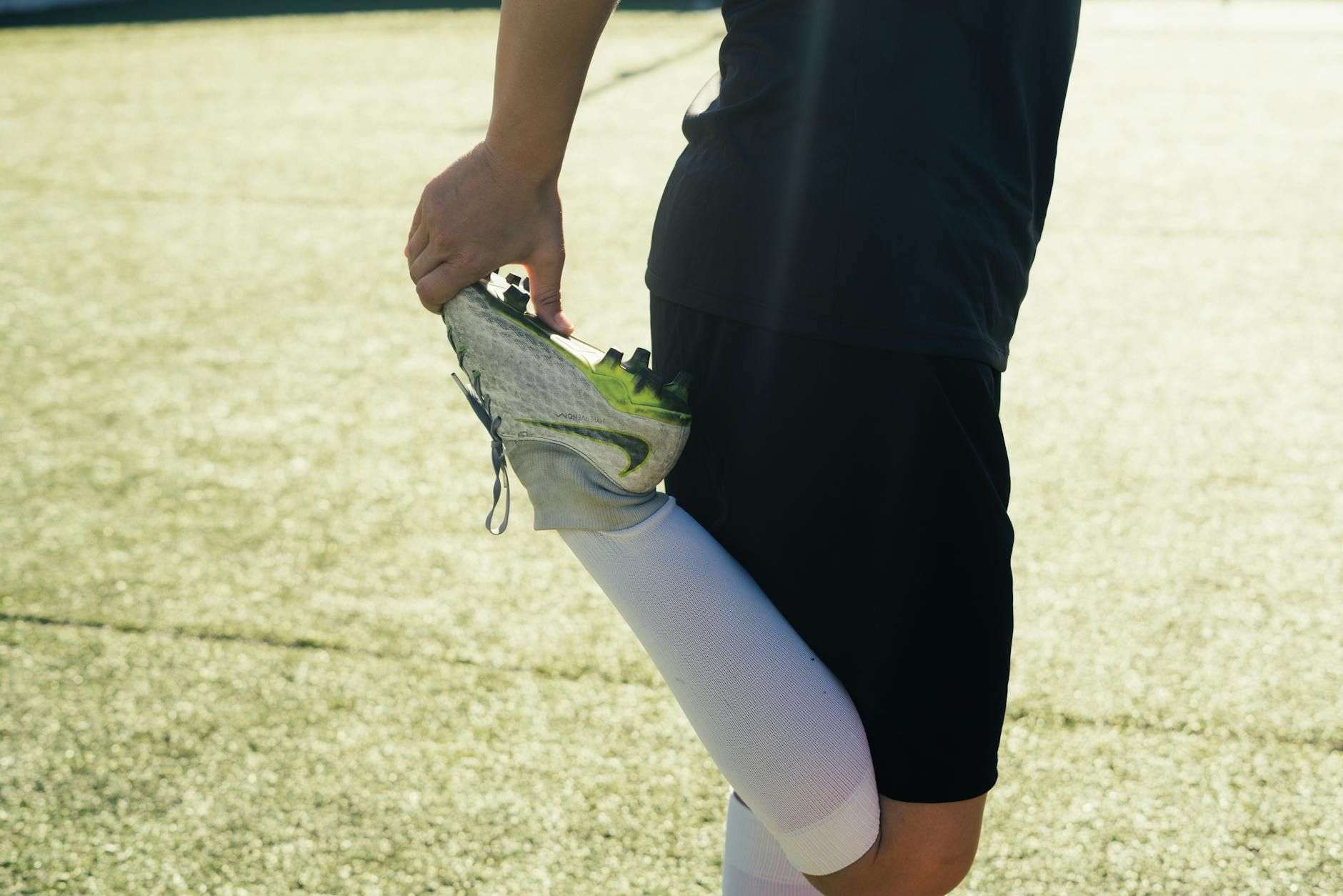 Blessures fréquentes au football : prévention et récupération