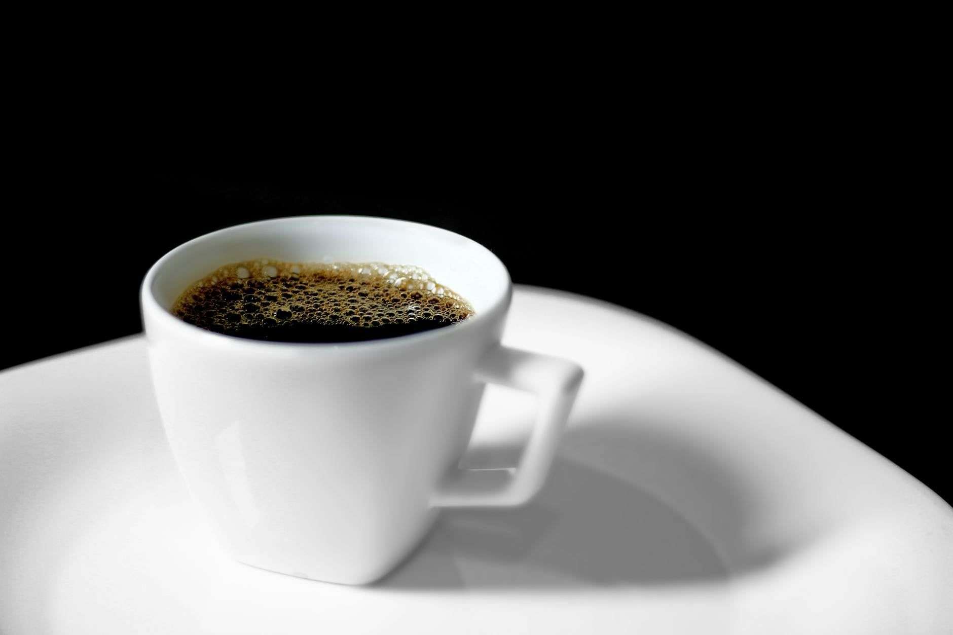 Café au CBD : pourquoi le préparer soi-même plutôt que l'acheter