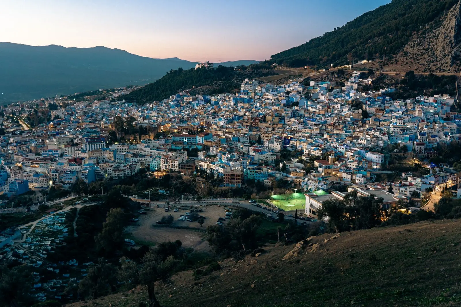 Chefchaouen et les montagnes du Rif au crépuscule, dans la province qui concentrait plus de la moitié des cultures en 2005