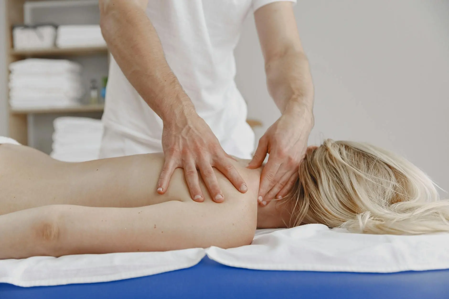 Crème de massage CBD pour le bas du dos : comprendre la formulation